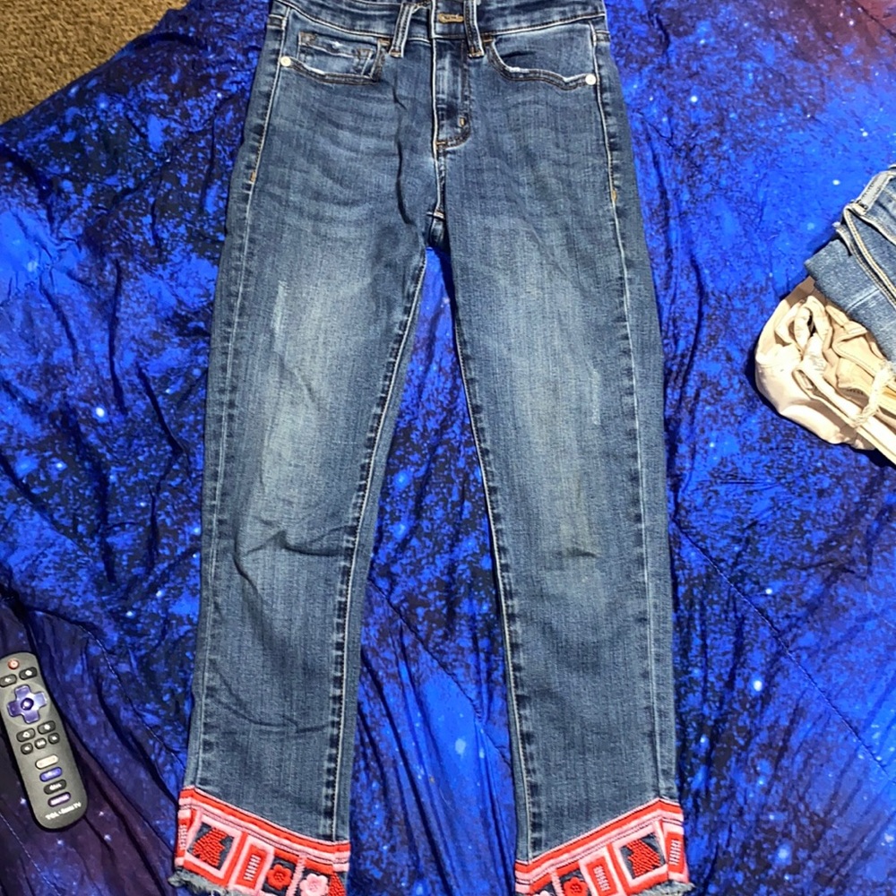 Brand is buffalo, size 0